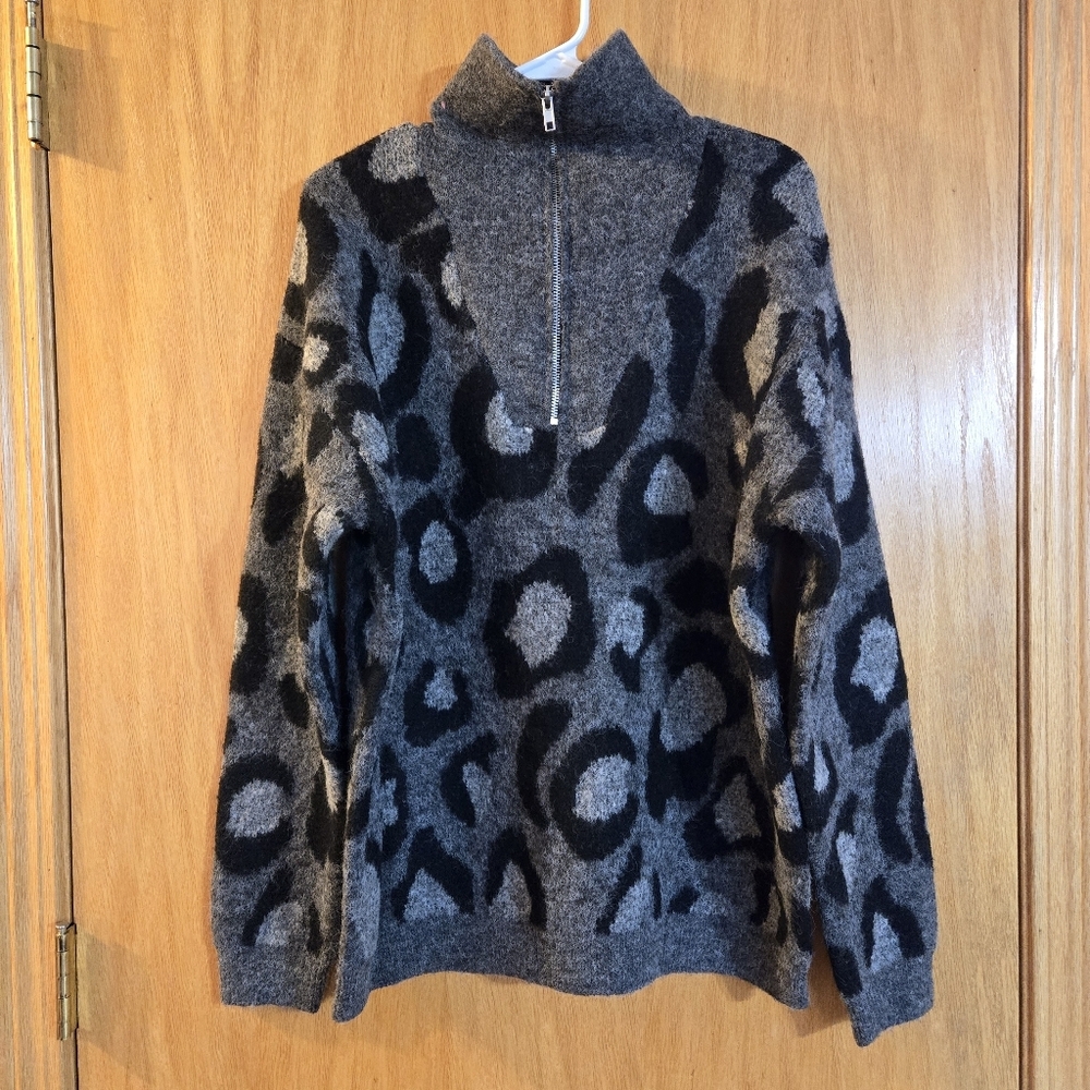 NWT RD Style Quarter Zip Sweater